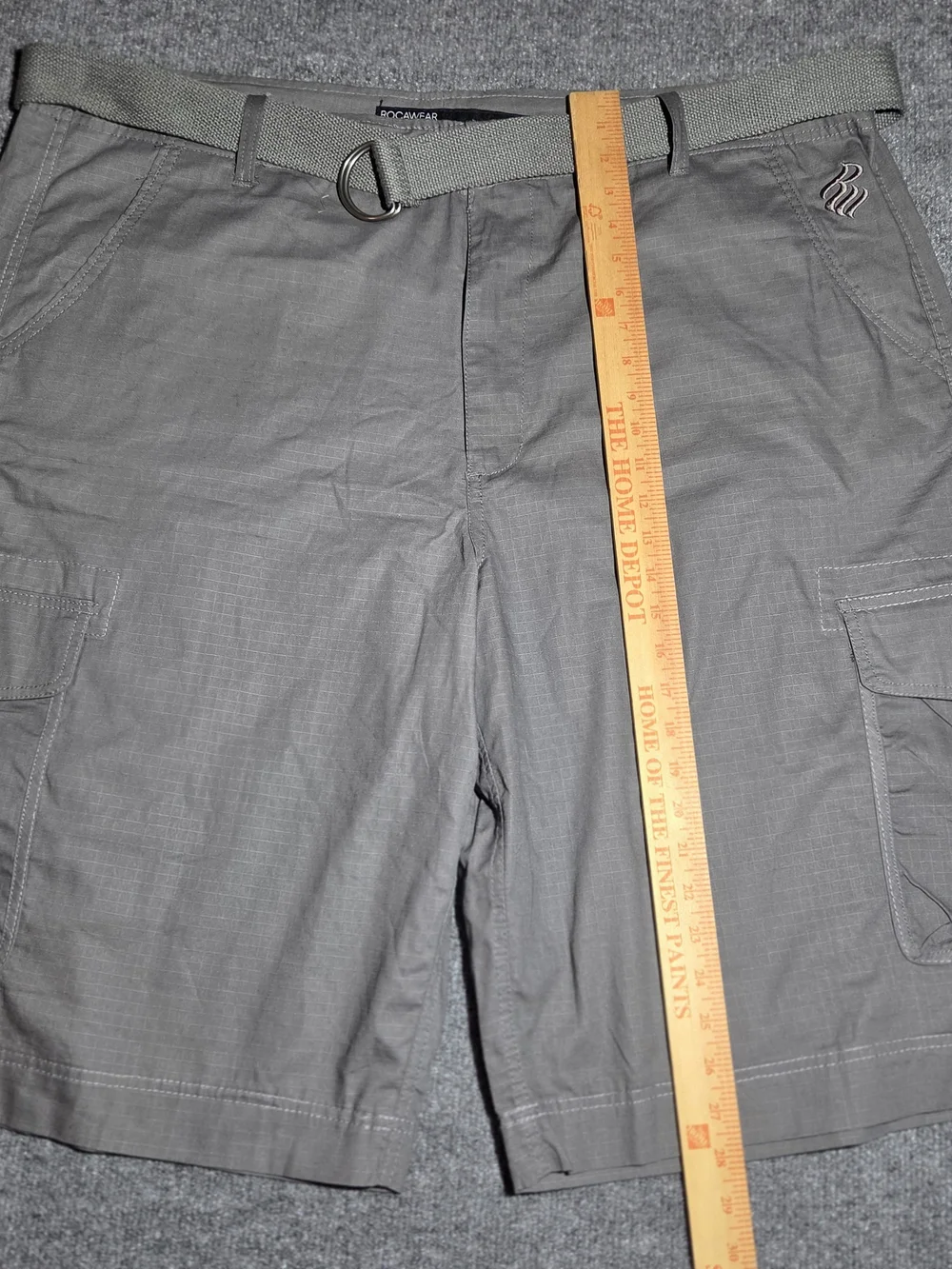 Rocawear Men's Size 48 Gray Ripstop Belted Cargo Shorts Y2K Streetwear